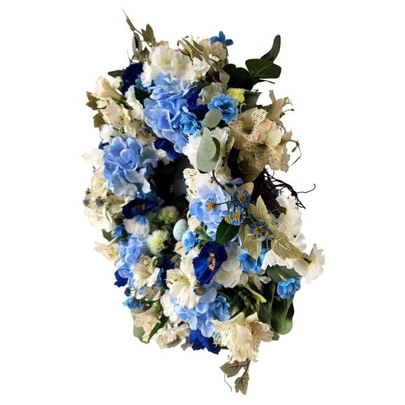 Blue Hydrangea wreath with poppies, birds nest and faux robin eggs. Beautiful!! - Picture 9 of 13